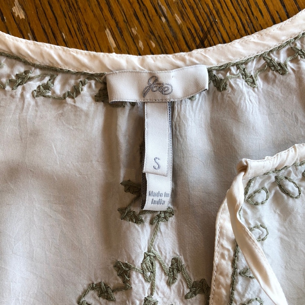 Joie Silk Blouse (Luxury Boutique) - Picture 6 of 7